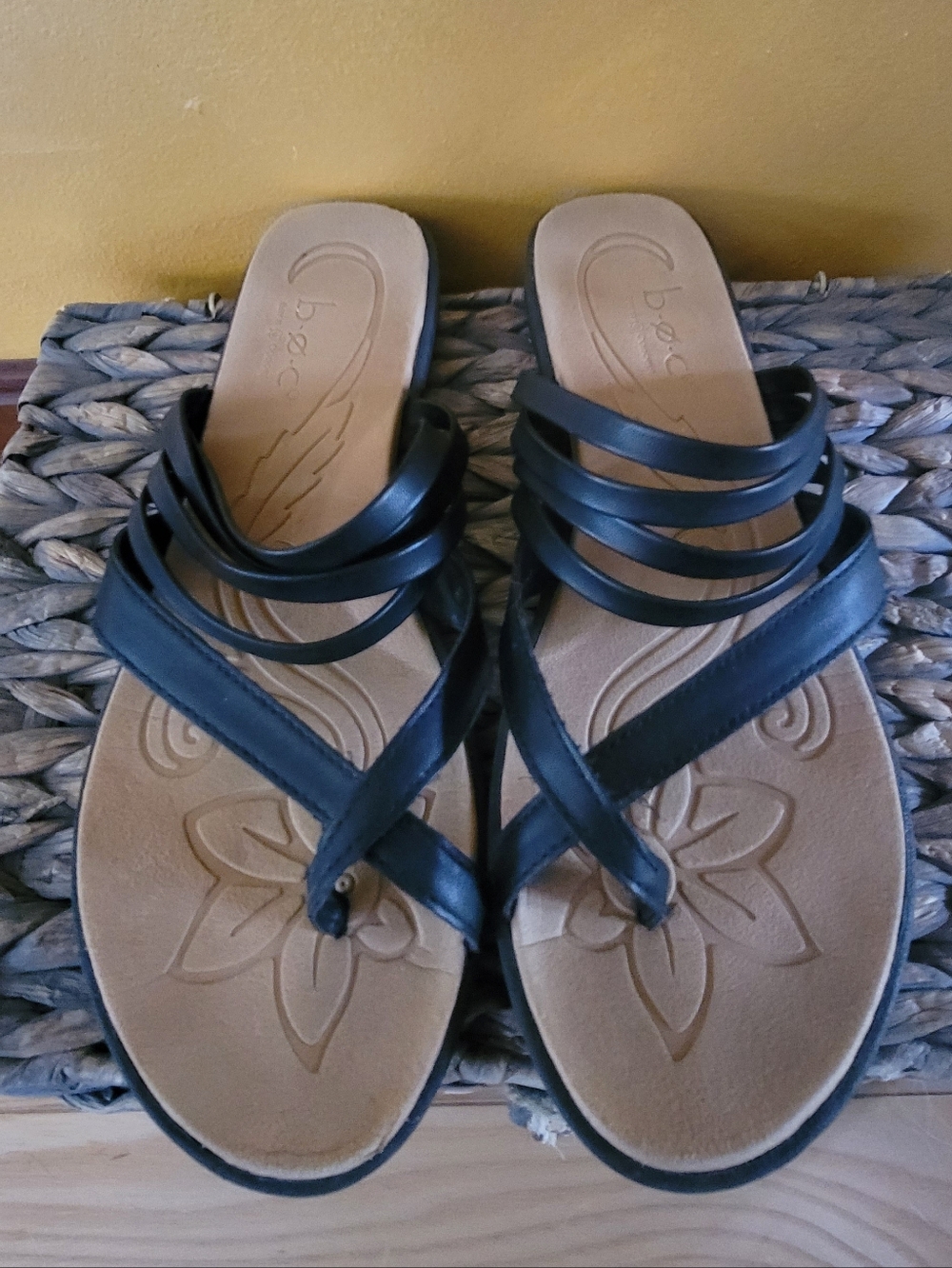 boc Sz 11 Black Multi-Strap Women's Sandals